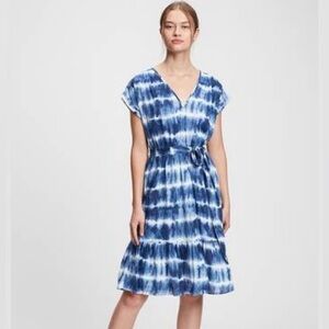 GAP Women's Blue and White Tie Dye Wrap Mini Dress - size XL